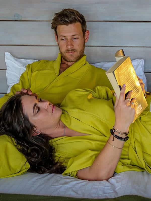 African Monarch Lodges Sijwa Bathrobe